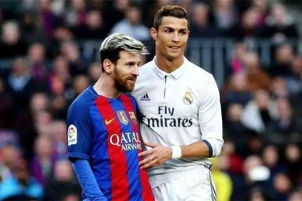 了在后防线 了在后防线